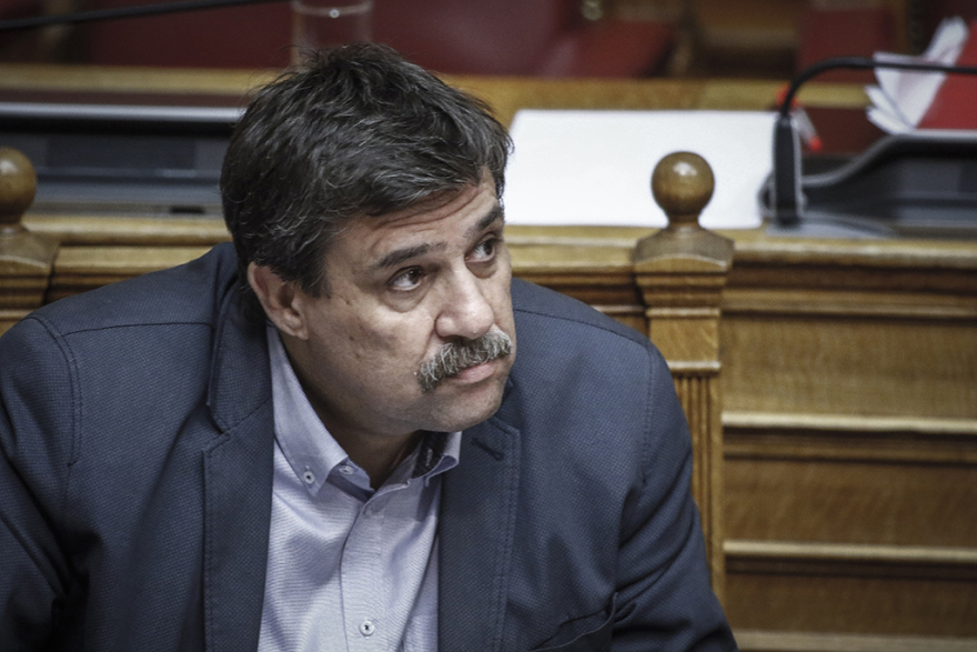 Φωτογραφίες: Οι αντιδράσεις των υπουργών κατά την ομιλία του Άδωνι Γεωργιάδη