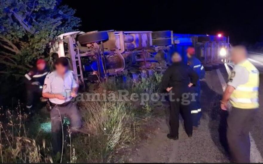 Φθιώτιδα: Ανατροπή νταλίκας, νεκρός ο 26χρονος οδηγός