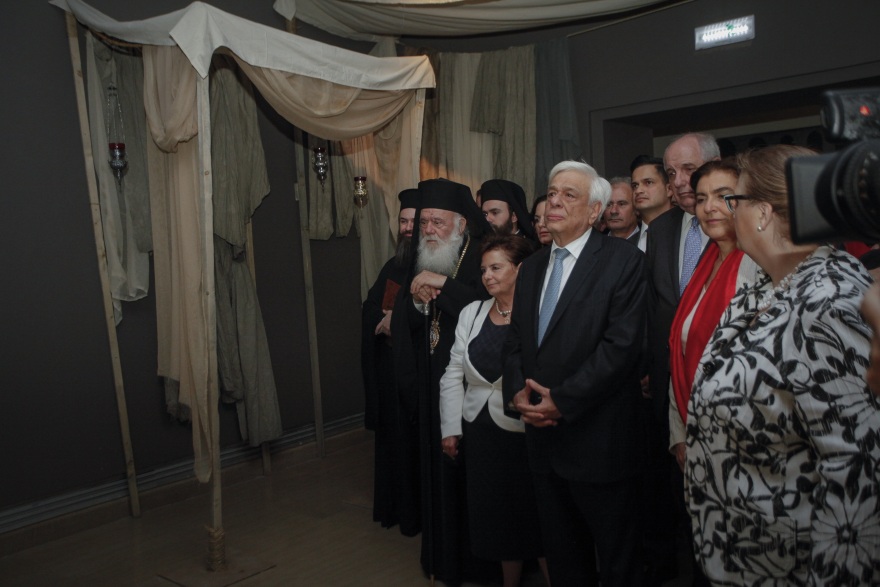 Ο Προκόπης Παυλόπουλος εγκαινίασε την εμβληματική ψηφιακή έκθεση «Πανάγιος Τάφος» 