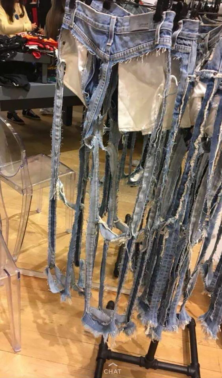 Ελληνίδα παρουσιάστρια στη λίστα με τα πιο... ξεκαρδιστικά στιλιστικά fail!