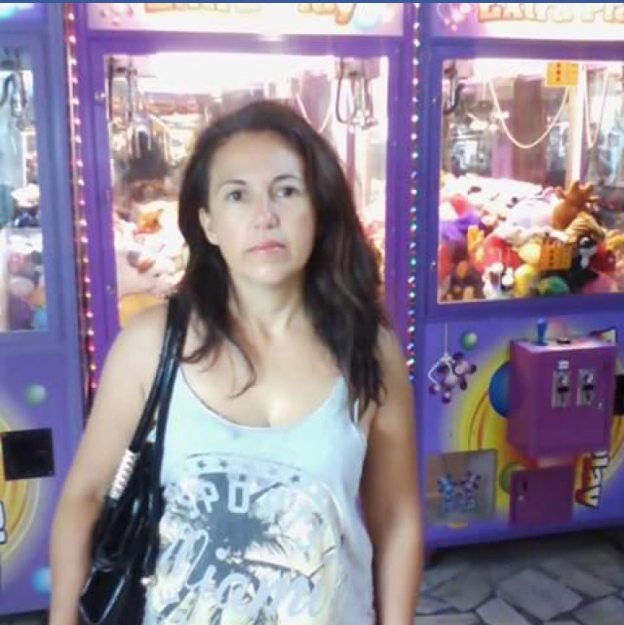 Αυλαία στη μαρτυρική ζωή της Βάιας Γκανιά: Θρήνος και οργή στην κηδεία της 45χρονης