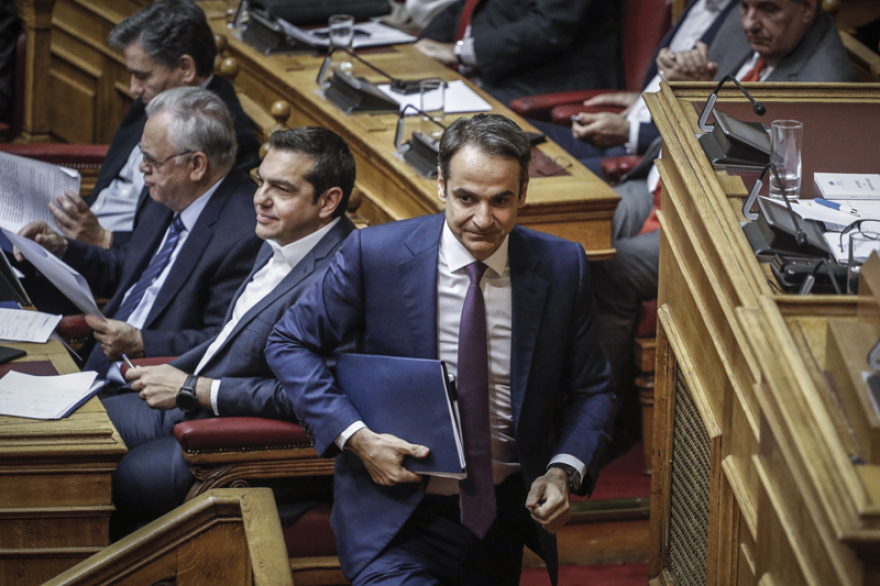 Σύγκρουση στη Βουλή: Ο Τσίπρας... ξέχασε το «εκλογές στο τέλος της θητείας»