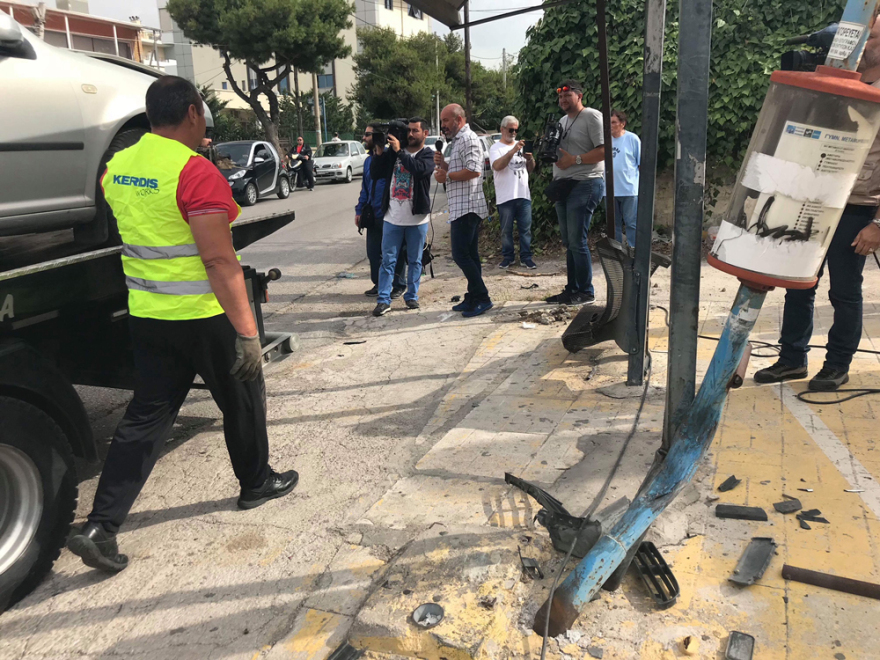 Τραγωδία στη Μεταμόρφωση: Αυτοκίνητο έπεσε σε στάση λεωφορείου - Ένας νεκρός