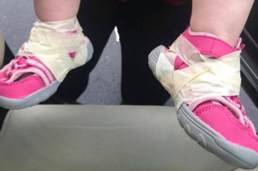 Δείτε τι έκαναν σε κοριτσάκι σε παιδικό σταθμό