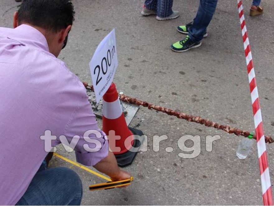 Πάει για Γκίνες η Λιβαδειά: Σουβλάκι μήκους 201 μέτρων για όλα τα γούστα