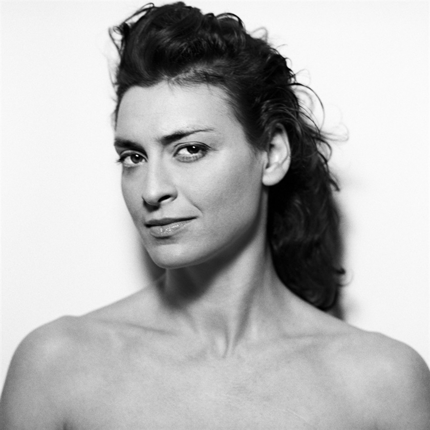 Ένα κατάστημα για παραστάσεις!