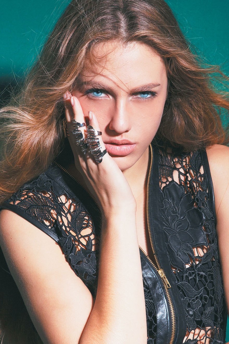 Ελευθερία  Κεφαλά: Η Miss Internet  στα έδρανα της Νομικής