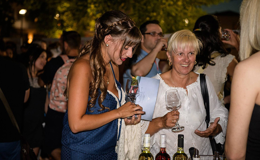 Ξέρετε τι είναι …winelates;