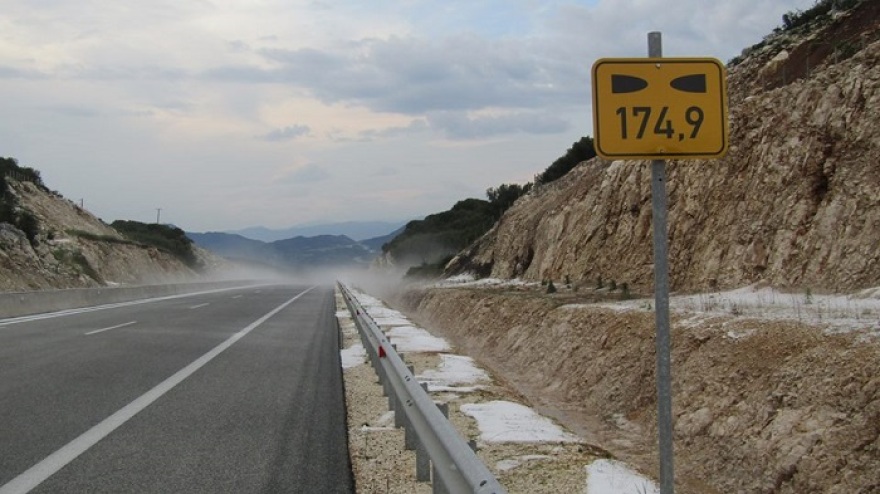 Απίστευτες εικόνες στα Ιωάννινα λόγω σφοδρής χαλαζόπτωσης