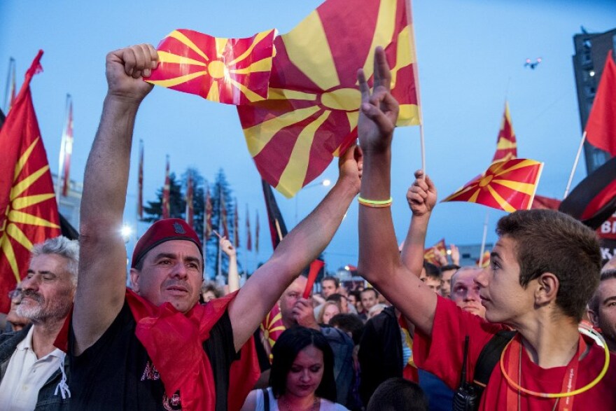 Συλλαλητήριο κατά της αλλαγής της ονομασίας στα Σκόπια: «Όχι» φώναξαν χιλιάδες πολίτες