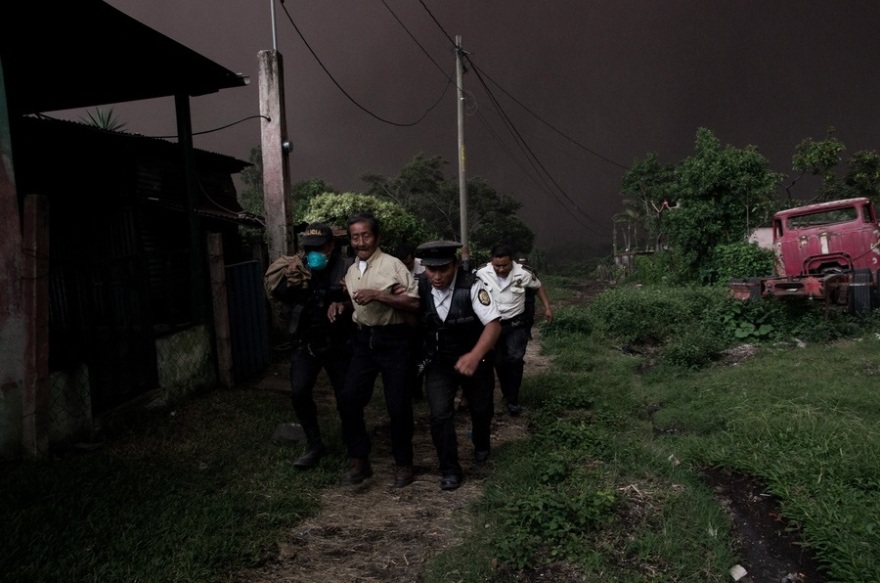 Γουατεμάλα: 25 νεκροί από έκρηξη ηφαιστείου - Συγκλονιστικά βίντεο
