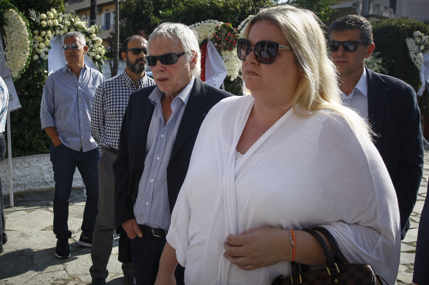 Tο τελευταίο «αντίο» στον Κώστα Πολυχρονίου (φωτογραφίες)