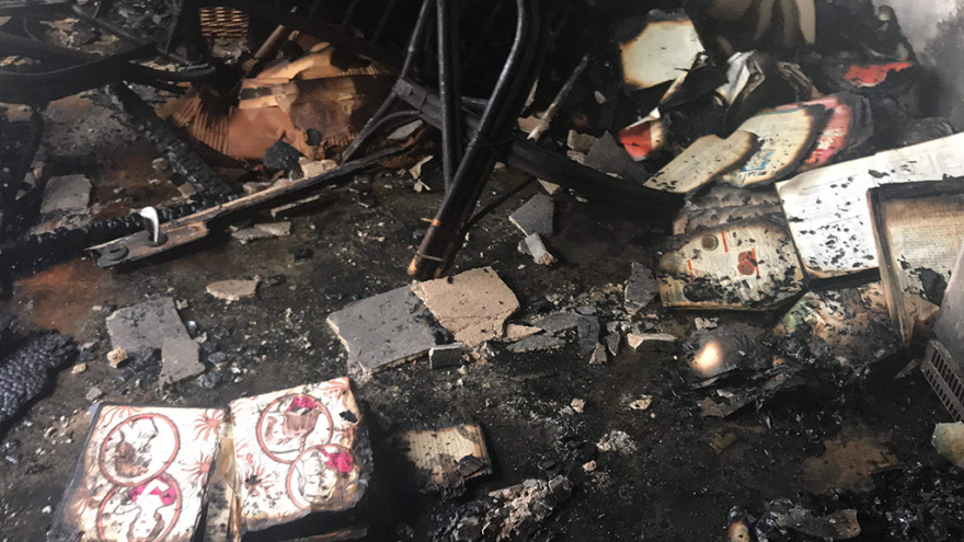 Περιστέρι: Ζημιές σε σπίτια από τη μεγάλη φωτιά σε επιχείρηση με ηλεκτρικά