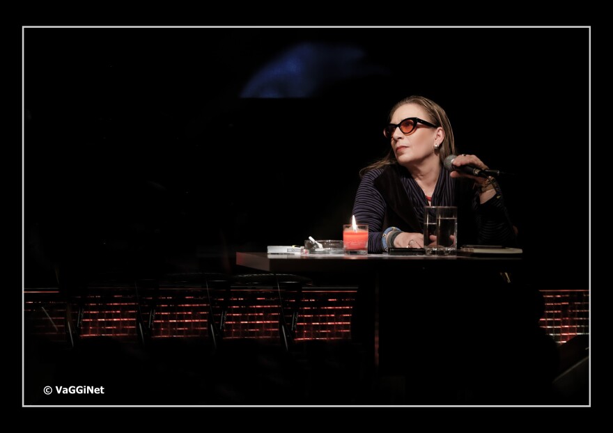 Φωτογραφίζοντας καλλιτέχνες επι σκηνής