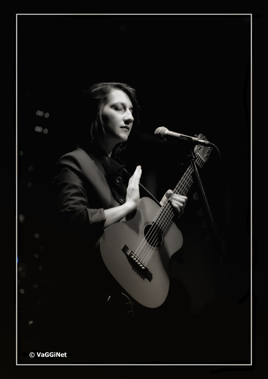 Φωτογραφίζοντας καλλιτέχνες επι σκηνής