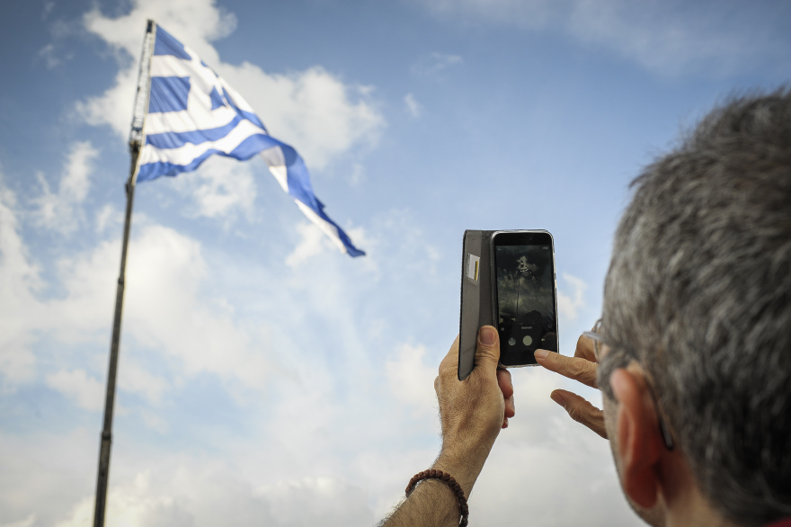 Γέμισαν οι πλατείες για τη Μακεδονία σε 23 πόλεις της Ελλάδας