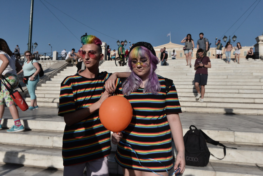 Βίντεο και φωτογραφίες: Στο ρυθμό του Athens Pride η πρωτεύουσα