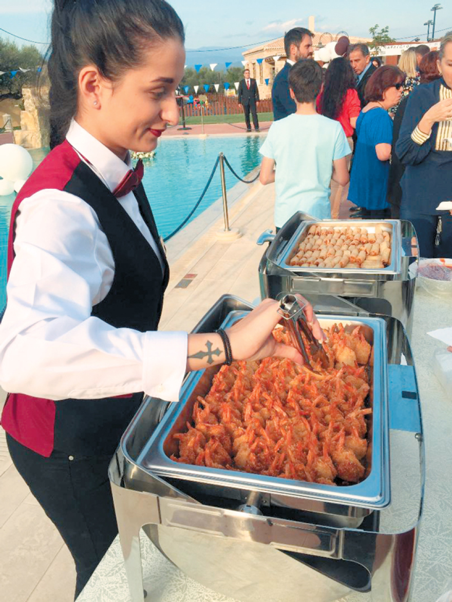 Δημήτριος και Γεωργία Καλοειδή : Οι ομογενείς που έχτισαν πεντάστερο  στον Μυστρά