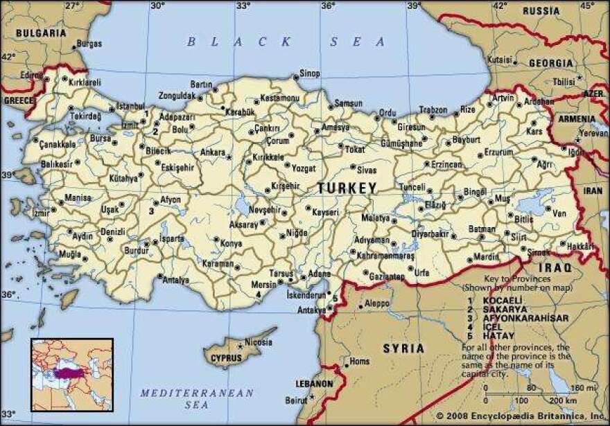 Φωτογραφίες: Η Τουρκία έκλεισε με φράχτη 764 χλμ τα σύνορά της με τη Συρία