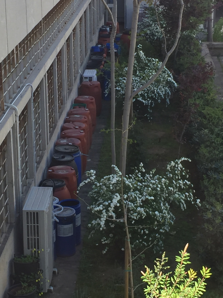 Απομάκρυναν τα βαρέλια με το αφορολόγητο οινόπνευμα μετά την αποκάλυψη του protothema!