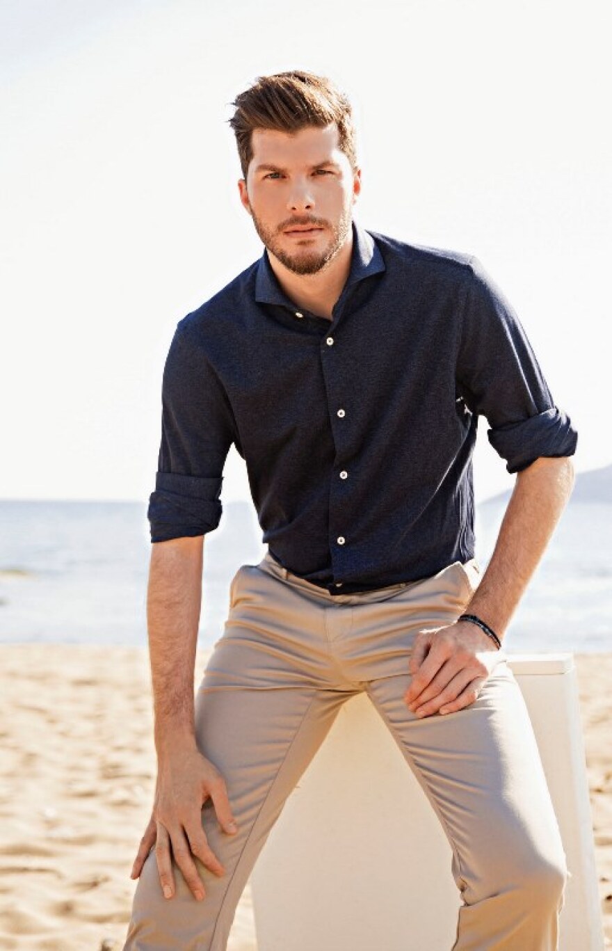 Ο Λούκας Γιώρκας μιλάει για τη «μάχη» του με το αλκοόλ- «Μου έχει συμβεί να τρέχω στη Συγγρού γυμνός»