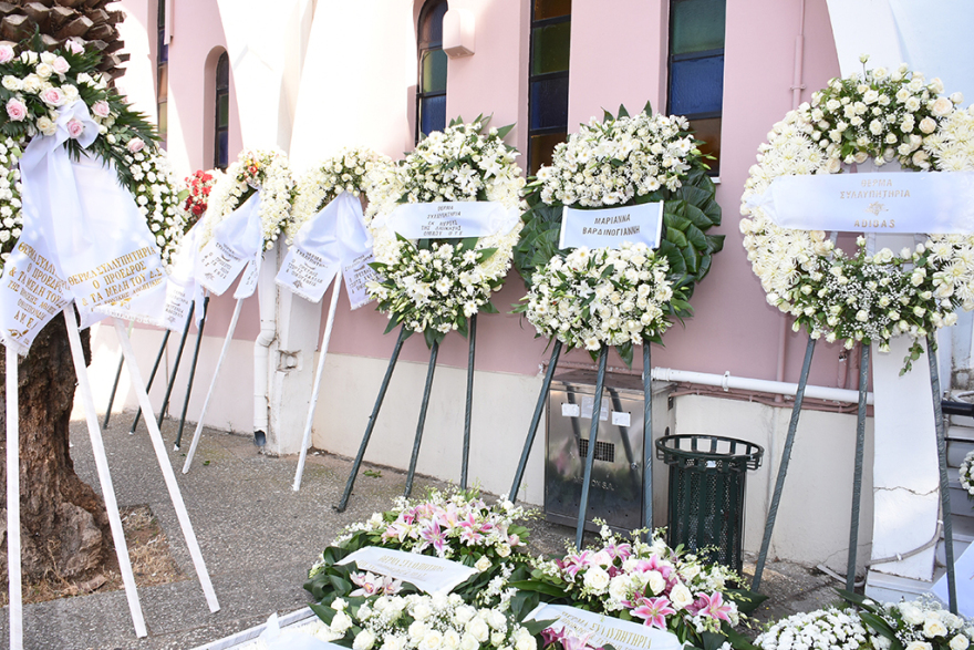 Θρήνος στο τελευταίο αντίο στην Αναστασία Δήμα