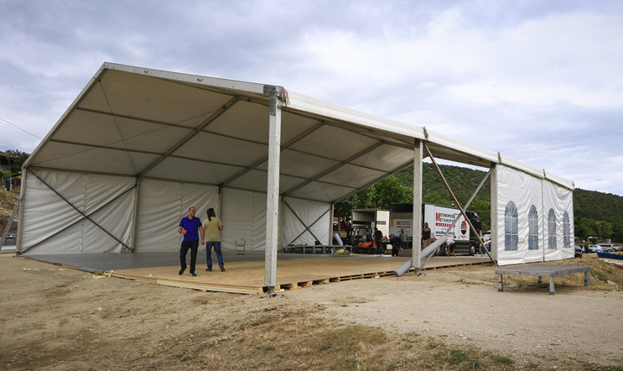 Τσίπρας-Ζάεφ στις Πρέσπες για την υπογραφή: Δρακόντεια μέτρα, λαϊκή οργή