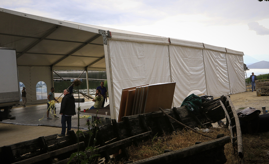 Τσίπρας-Ζάεφ στις Πρέσπες για την υπογραφή: Δρακόντεια μέτρα, λαϊκή οργή