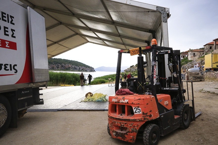 Τσίπρας-Ζάεφ στις Πρέσπες για την υπογραφή: Δρακόντεια μέτρα, λαϊκή οργή