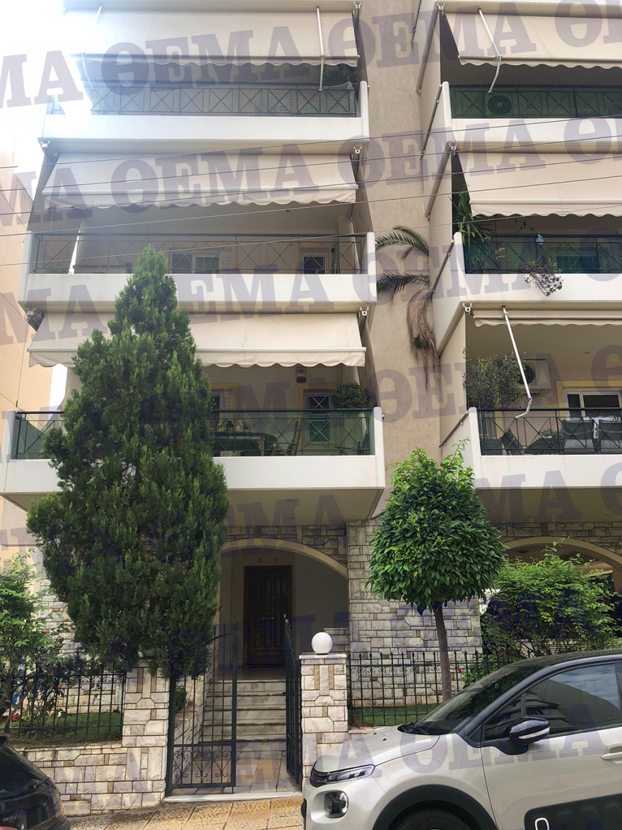 Σε αυτό το διαμέρισμα στον Αλιμο κρυβόταν ο Αρτέμης Σώρρας