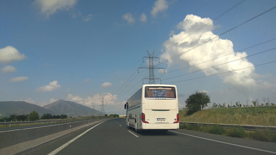 Σοβαρά επεισόδια στο Πισοδέρι: Έπνιξαν το χωριό στα δακρυγόνα - Τουλάχιστον 16 τραυματίες