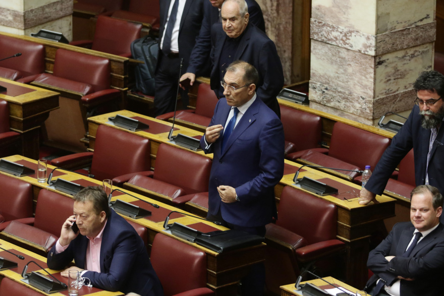Καταψήφισε την κυβέρνηση ο βουλευτής Δημήτρης Καμμένος - Διεγράφη από τους ΑΝΕΛ