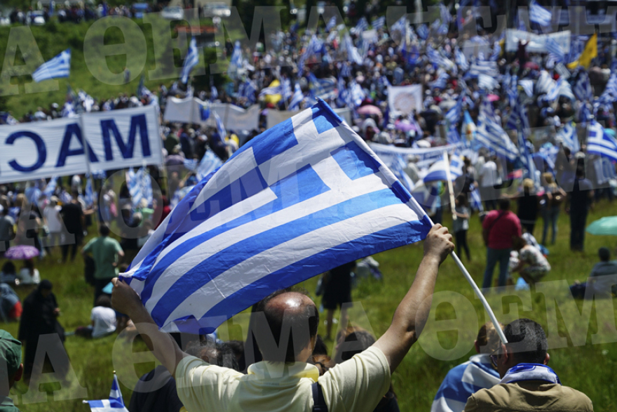 Το παρασκήνιο των Πρεσπών: Οσα δεν έδειξαν οι κάμερες