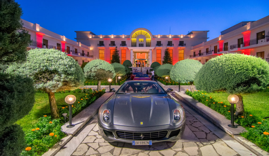 H Ferrari έκλεισε τα 70 χρόνια της και το γιορτάζει