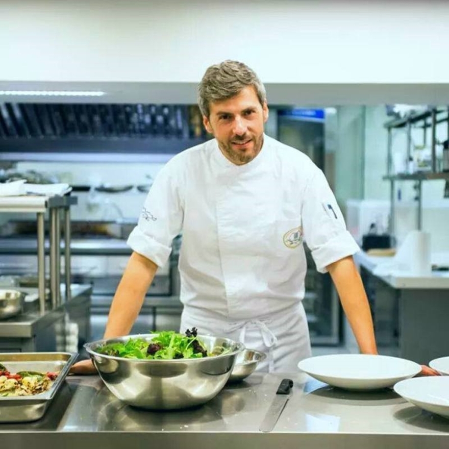 Ανακοινώθηκαν οι κριτές του MasterChef Junior-  Ποιο είναι το πρόσωπο έκπληξη