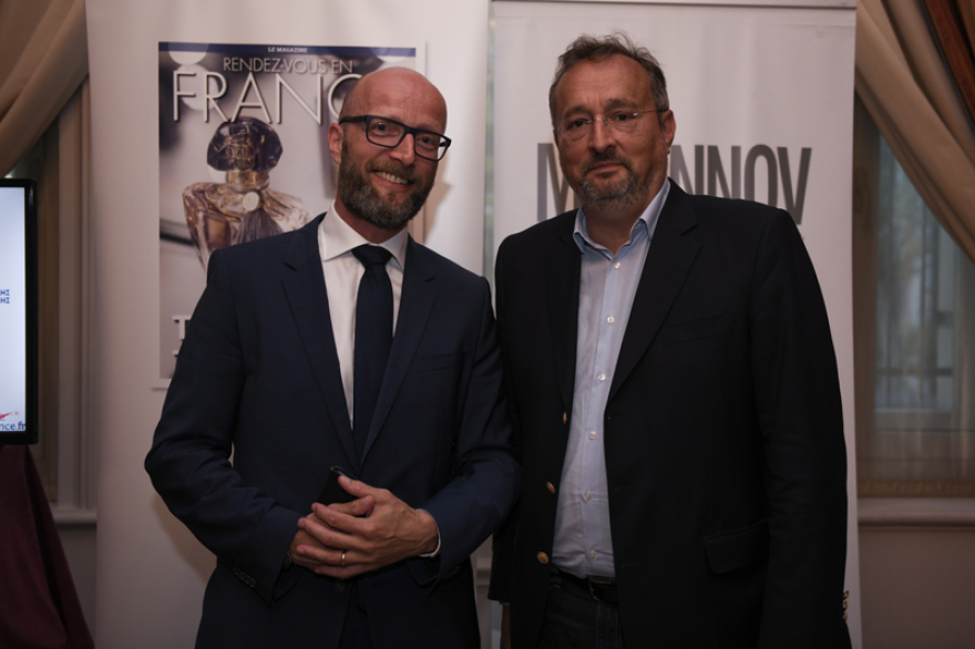 «Ραντεβού στη Γαλλία»: Το περιοδικό που μιλάει ελληνικά και μας γνωρίζει τα γαλλικά τοπία