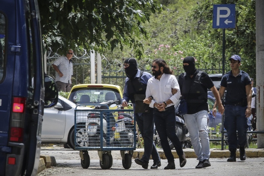 Ελεύθερος με περιοριστικούς όρους ο Μπαρμπαρούσης