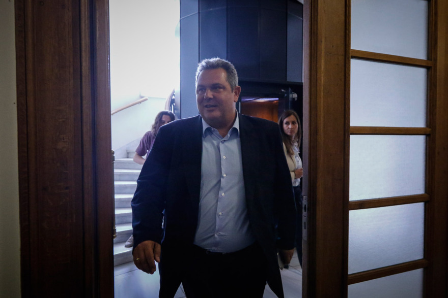 Καμμένος: Κατήγγειλε σχέδιο εξαγοράς βουλευτών των ΑΝΕΛ