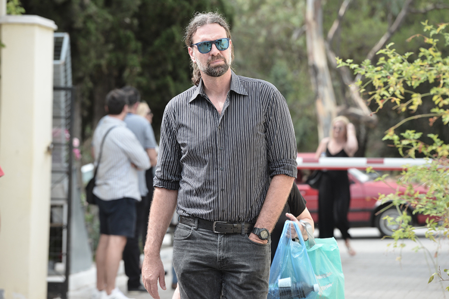 Το τελευταίο «αντίο» στον Κώστα Πολίτη