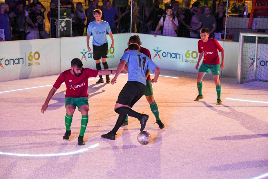 Βίντεο: Ποδόσφαιρο σε γήπεδο από τον… «Πόλεμο των Άστρων»