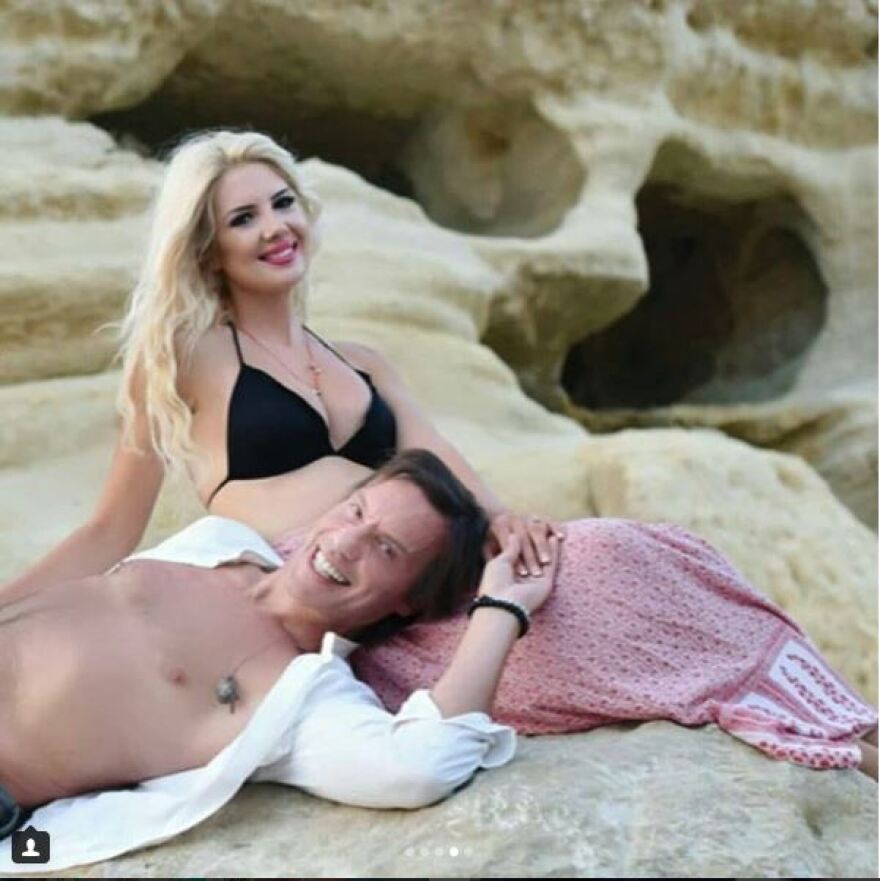 Στράτος Τζώρτζογλου: Ζει με την αγαπημένη του το πιο ερωτικό καλοκαίρι  