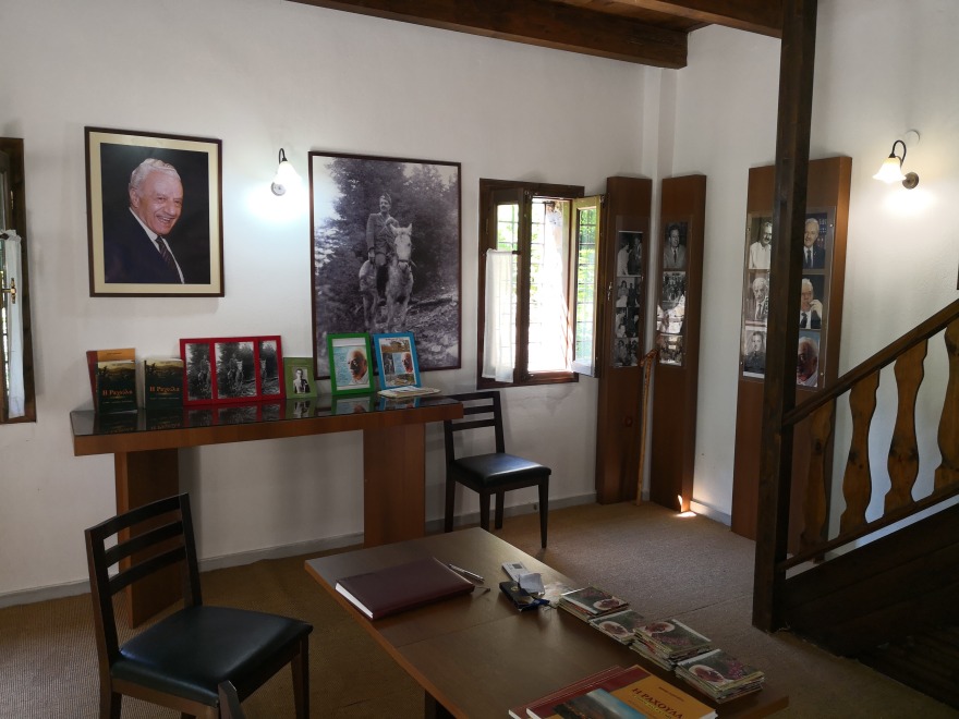 Μουσείο Φλωράκη: Το σπίτι του ιστορικού ηγέτη του ΚΚΕ που «ξεφεύγει από τα μουσειακά χαρακτηριστικά»