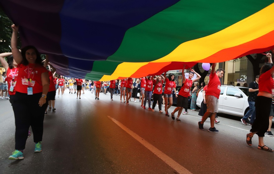 Φωτογραφίες: Χρώμα, χορός και... απρόοπτα στο 7ο Thessaloniki Pride