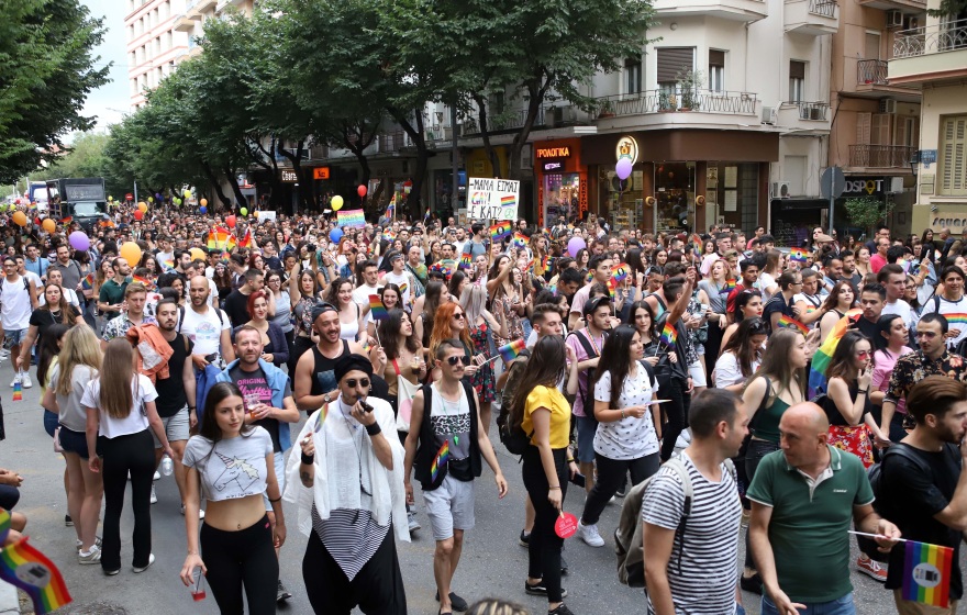Φωτογραφίες: Χρώμα, χορός και... απρόοπτα στο 7ο Thessaloniki Pride