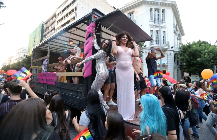 Φωτογραφίες: Χρώμα, χορός και... απρόοπτα στο 7ο Thessaloniki Pride