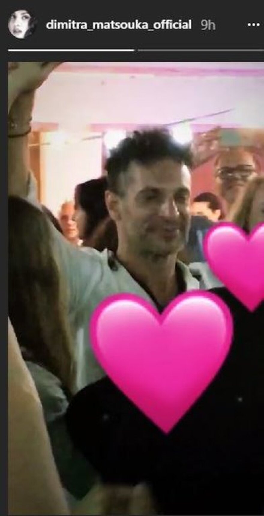 Αλά Survivor ο γάμος του Χρανιώτη στην Τήνο: Τη νύφη την παρέδωσε ο Ντάνος