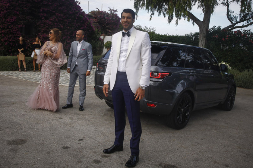 Φωτογραφίες: Ο Γιώργος Πρίντεζης ντύθηκε γαμπρός 