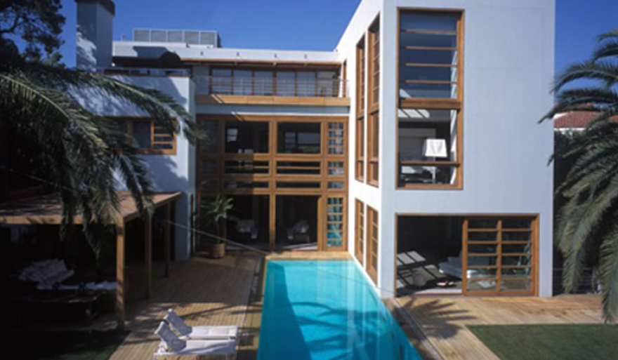 Πουλήθηκε η βίλα του Κωστόπουλου στην Φιλοθέη