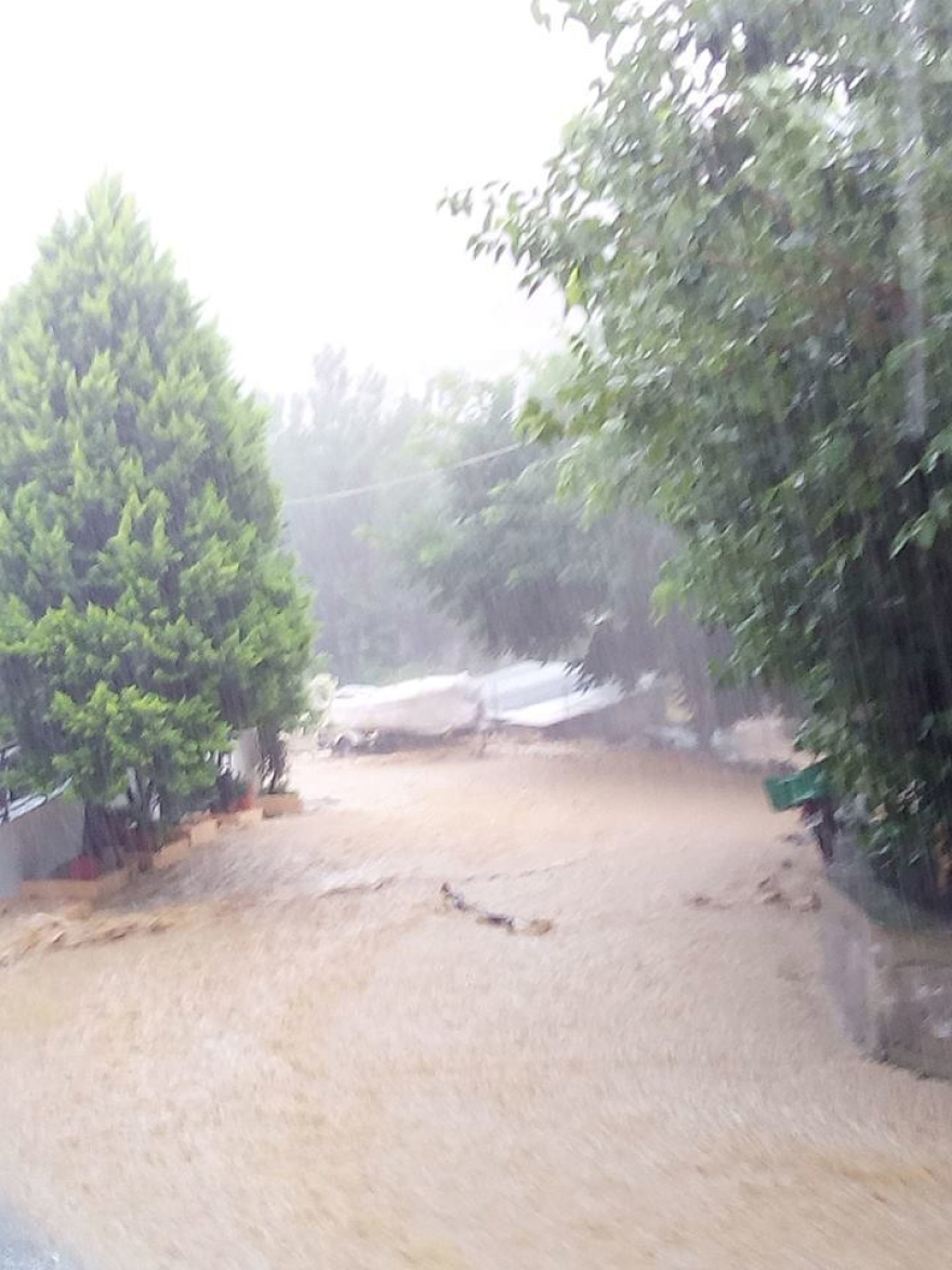 Άνοιξαν οι ουρανοί στη Χαλκιδική - Βούλιαξε η Νικήτη