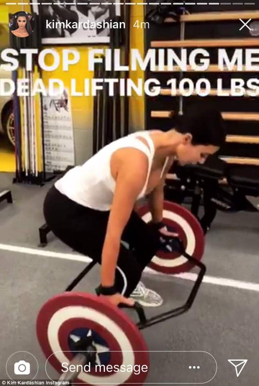 Φωτογραφίες: Η Kim Kardashian λιώνει στο γυμναστήριο
